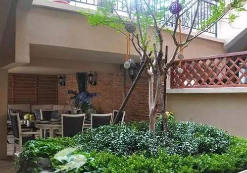 為什么現在別墅裝修都喜歡往下挖半層做成庭院？親身體驗后才知道，好處多得超乎想象